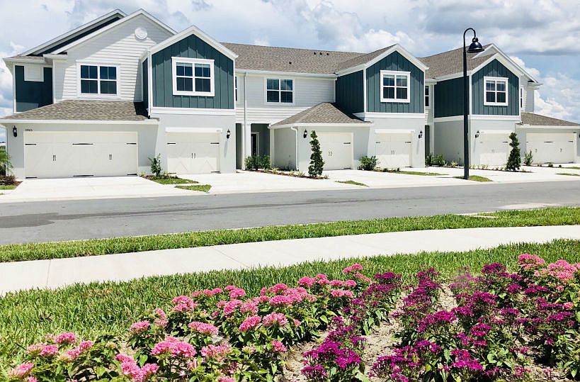 3890 Grassland Dr - 1