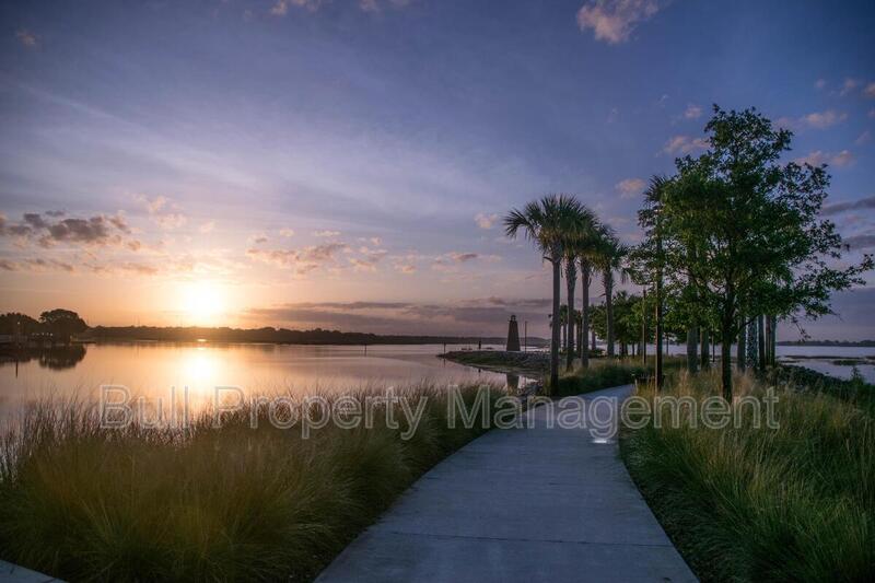 East Monument Avenue - 4