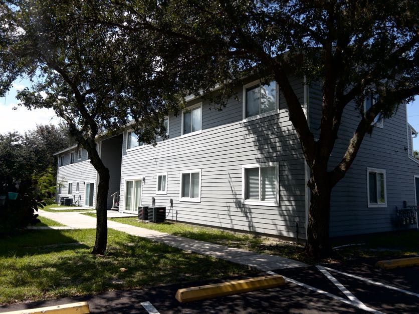 1050 Wayne Avenue - 38